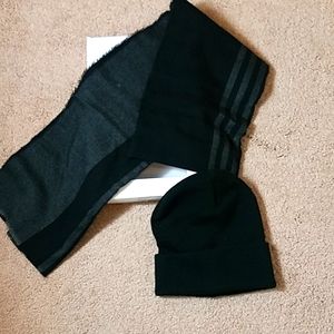Express men black beanie hat and scarf set